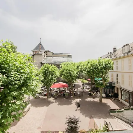 Astoria Hausmannien * Aix-les-Bains